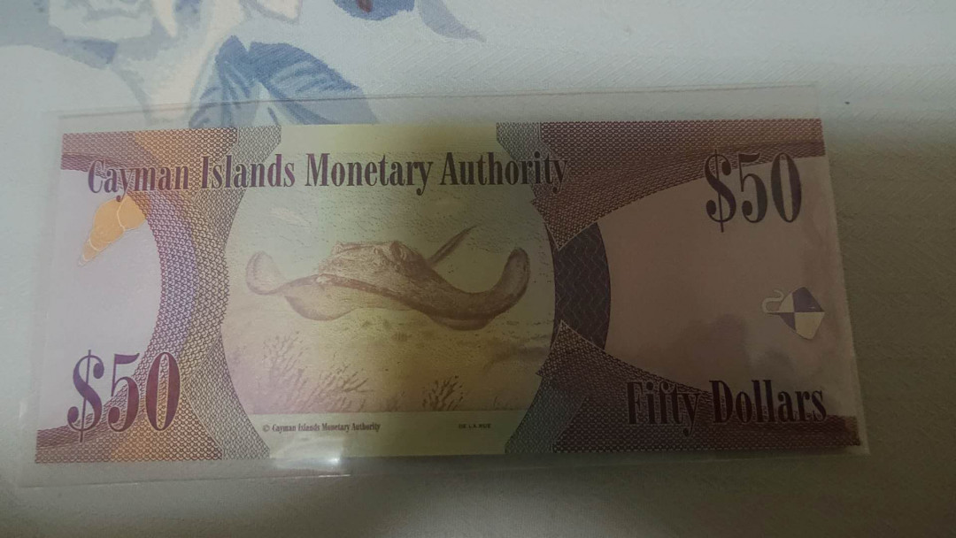 【囧羊收藏】精选微拍第3场~裸币场 11.15晚八点半 2014年开曼群岛50元 全新UNC 百位号