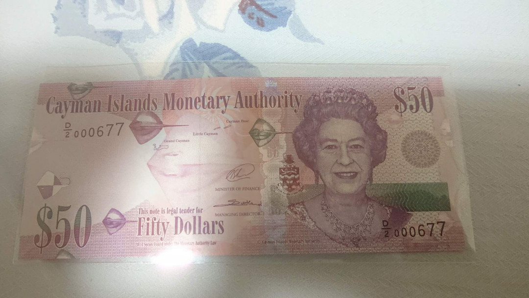 【囧羊收藏】精选微拍第3场~裸币场 11.15晚八点半 2014年开曼群岛50元 全新UNC 百位号