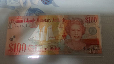 【囧羊收藏】精选微拍第3场~裸币场 11.15晚八点半 - 2010年开曼群岛100元 全新UNC 千位号