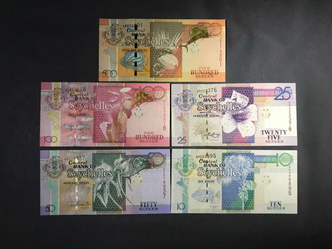 【鲸贝乐淘】千字文·第“杜稿钟隶，漆书壁经”号拍卖 51，塞舌尔老版纸币全套含大值票500-10各一张，500这张微软其余均绝品