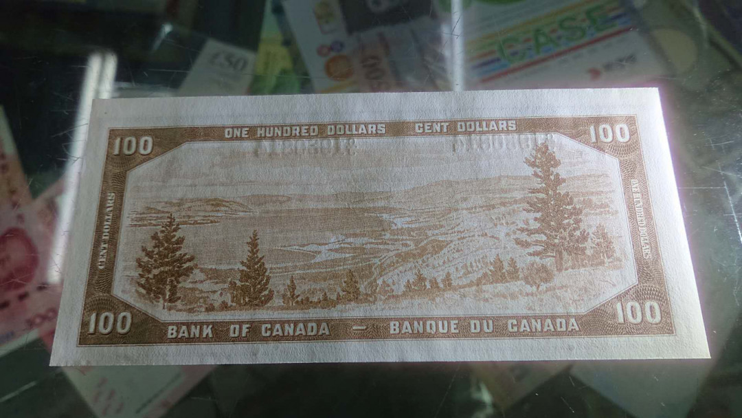 【囧羊收藏】精选微拍第3场~裸币场 11.15晚八点半 1954年加拿大100元 全新UNC