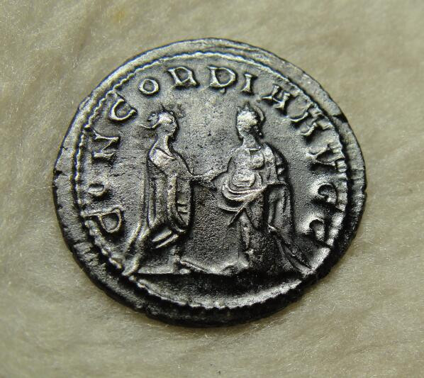 阿尔特米德古典钱币中国微拍第七期 罗马帝国 萨洛妮娜皇后 安东尼安银币