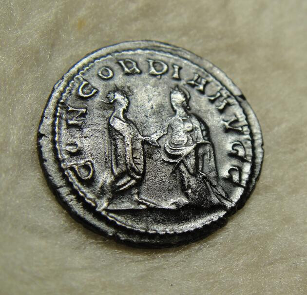 阿尔特米德古典钱币中国微拍第七期 罗马帝国 萨洛妮娜皇后 安东尼安银币