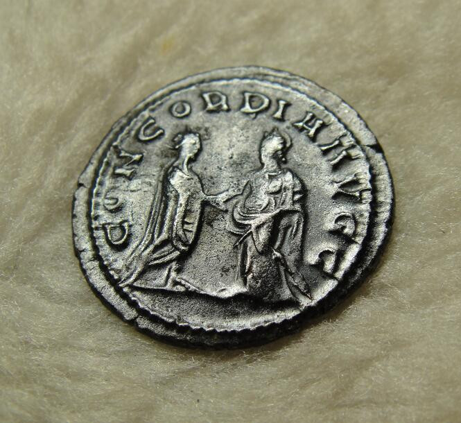 阿尔特米德古典钱币中国微拍第七期 罗马帝国 萨洛妮娜皇后 安东尼安银币