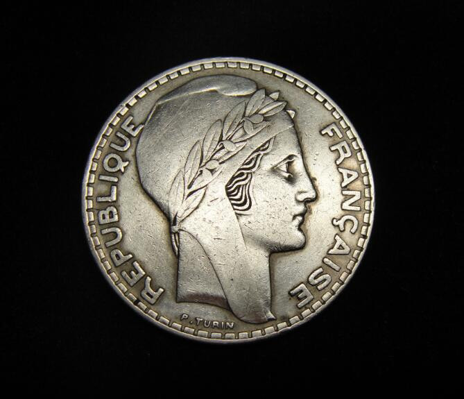 阿尔特米德古典钱币中国微拍第七期 法兰西第三共和国 法国1933年20法郎大银币