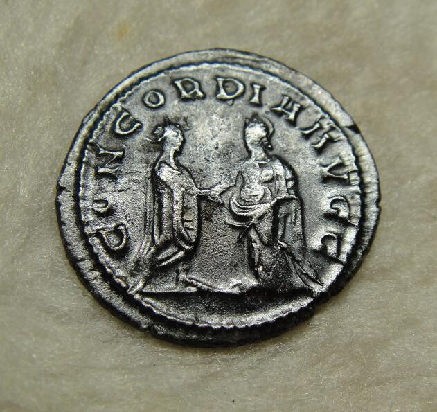 阿尔特米德古典钱币中国微拍第七期 罗马帝国 萨洛妮娜皇后 安东尼安银币