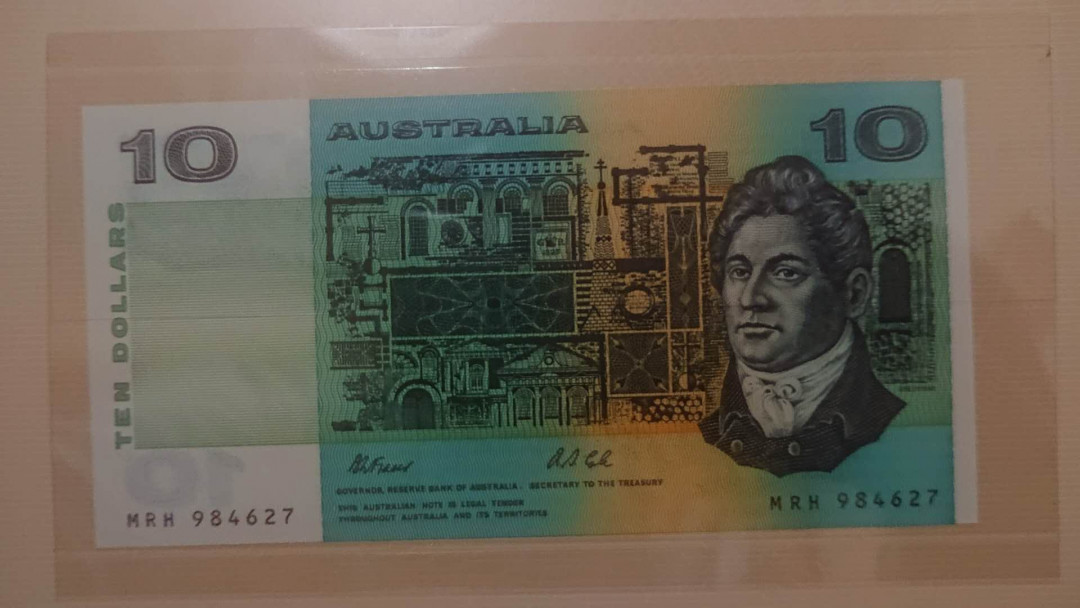 【囧羊收藏】精选微拍第3场~裸币场 11.15晚八点半 1993年澳大利亚10元塑料钞（头版，紫色印刷字体稀少）+末版10澳元纸币 全新UNC绝品