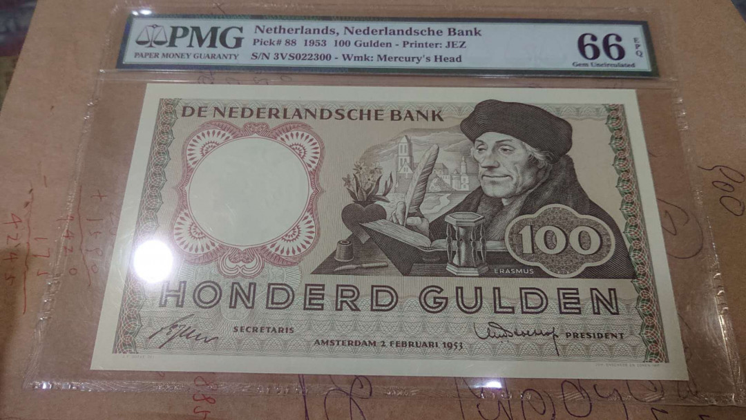 【囧羊收藏】精选微拍第4场~评级币专场（有澳门金龙，荷兰伊拉斯谟等），近期陆续上架 1953年荷兰100盾 伊拉斯谟 PMG66E高分 全新绝品