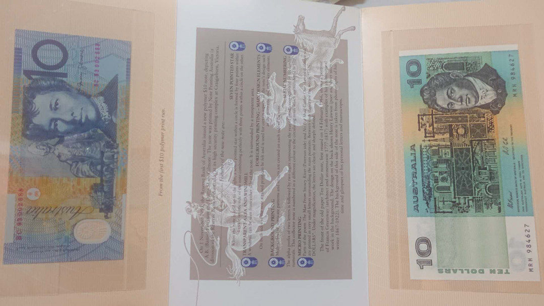 【囧羊收藏】精选微拍第3场~裸币场 11.15晚八点半 1993年澳大利亚10元塑料钞（头版，紫色印刷字体稀少）+末版10澳元纸币 全新UNC绝品