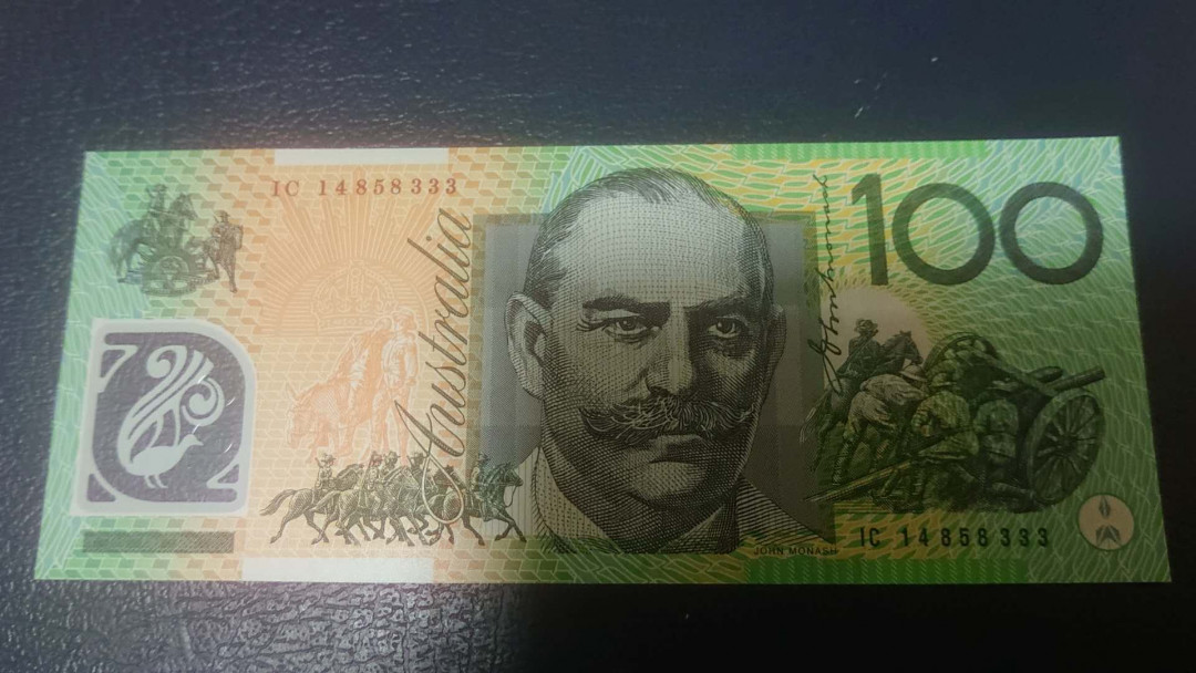 【囧羊收藏】精选微拍第3场~裸币场 11.15晚八点半 2014年澳大利亚100元塑料钞 豹子号333 全新绝品