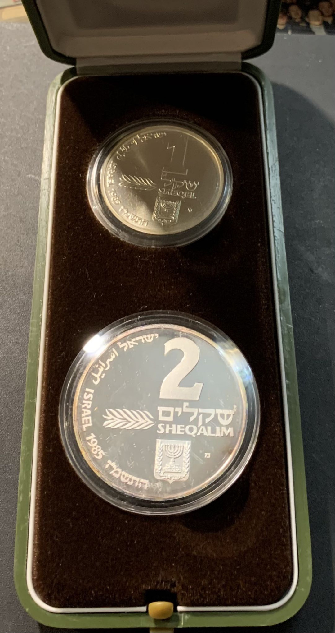 紫瑗钱币—微拍第119期  以色列 1985年 光明节 1 2谢克尔 共43.2克 0.85银 精制 原盒证书