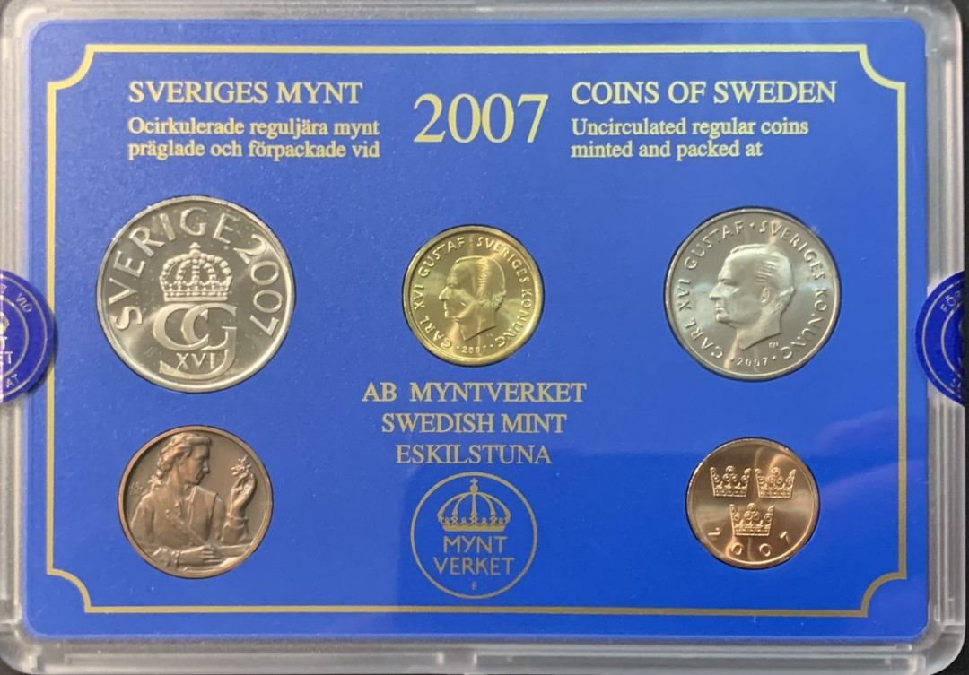 紫瑗钱币—微拍第119期  瑞典 2007年 流通币 50欧—10克朗 5枚套 原厂盒 带章