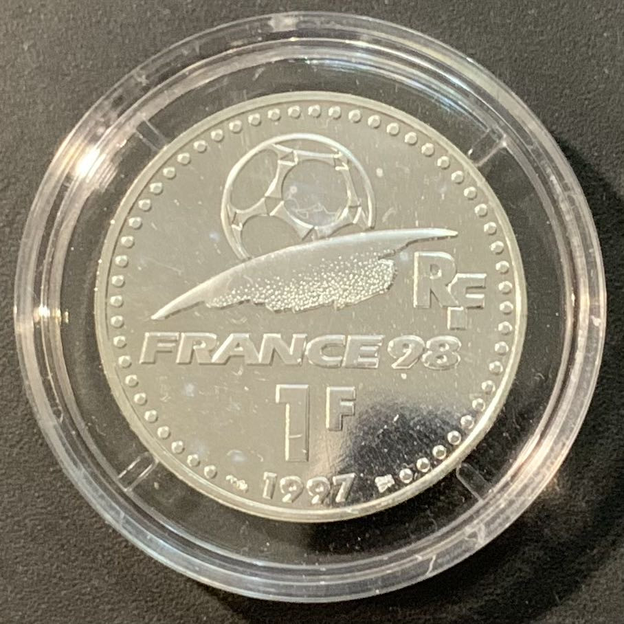 紫瑗钱币—微拍第119期  法国 1997年 98世界杯 1法郎 12克 0.9银 UNC 原盒