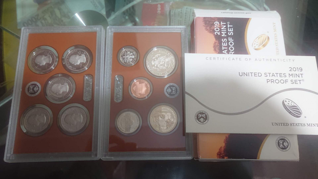 【囧羊收藏】精选微拍第五场~世界硬币（套装）专场（陆续上架） 2019年美国精制硬币套装~公园币精制币+流通硬币精制币（总统币已暂停未发行），全新绝品带证书