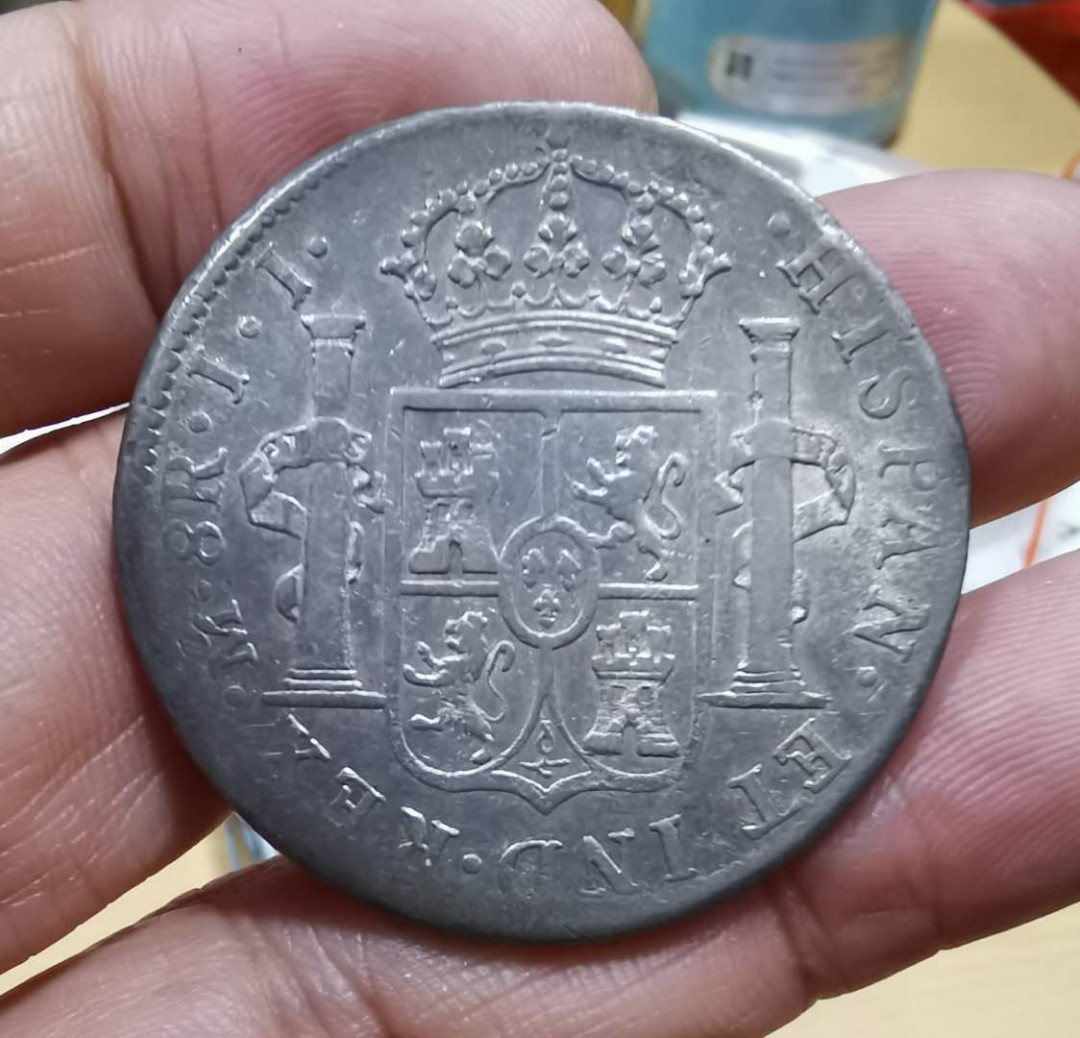 马甸外币专卖微拍第二十九期，银币专场，陆续上新，欢迎关注 1816年西班牙双柱，品相如图