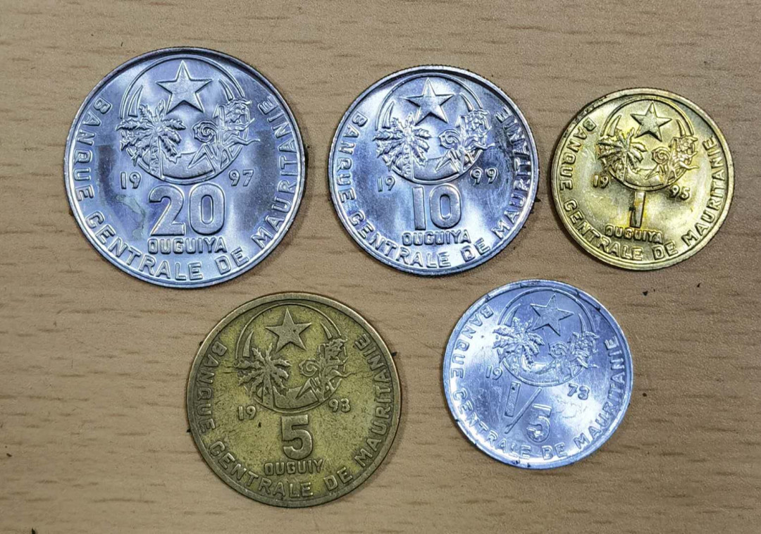 北京马甸外国钱币专卖微拍第三十期，非贵金属纪念币，流通币专场，陆续上新，欢迎关注 毛里塔尼亚5枚套，品相如图有塑胶