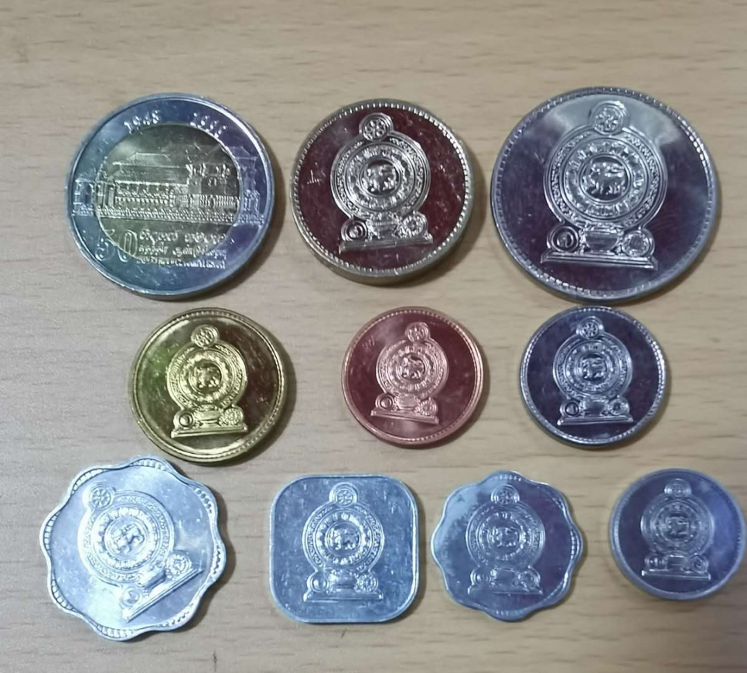 北京马甸外国钱币专卖微拍第三十期，非贵金属纪念币，流通币专场，陆续上新，欢迎关注 斯里兰卡流通10枚/套