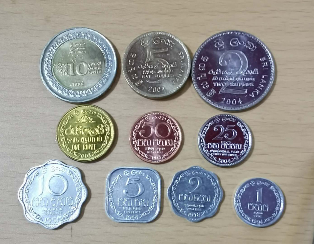 北京马甸外国钱币专卖微拍第三十期，非贵金属纪念币，流通币专场，陆续上新，欢迎关注 斯里兰卡流通10枚/套