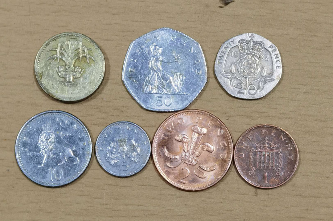 北京马甸外国钱币专卖微拍第三十期，非贵金属纪念币，流通币专场，陆续上新，欢迎关注 英国流通币7枚/套，品相如图