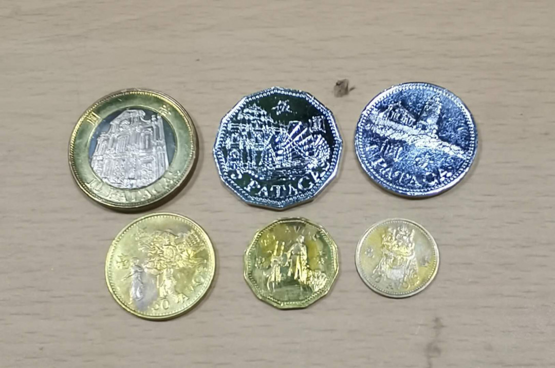 北京马甸外国钱币专卖微拍第三十期，非贵金属纪念币，流通币专场，陆续上新，欢迎关注 澳门流通币6枚/套，品相如图：5元，1元洗过