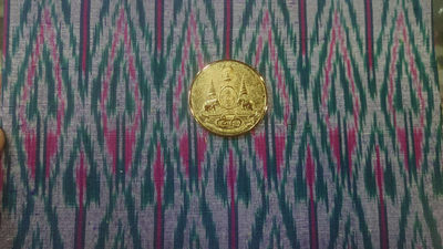 【囧羊收藏】精选微拍第六期~世界各国钱币场（陆续新增上架） 1996年泰国国王登基50周年纪念钞 全新绝品原装册 全程无47号码