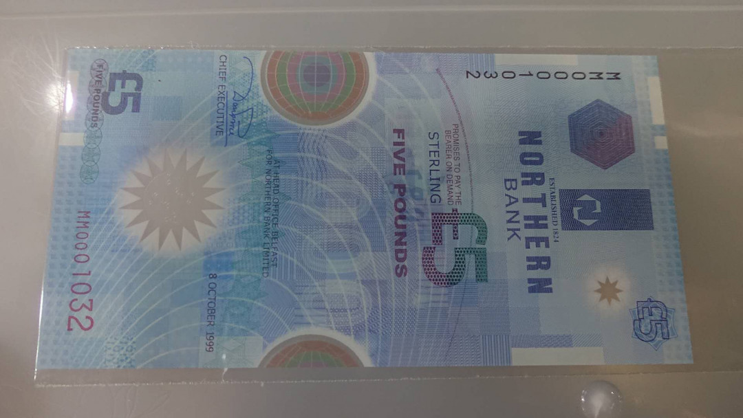 【囧羊收藏】精选微拍第六期~世界各国钱币场（陆续新增上架） 2000年北爱尔兰5镑 千禧年纪念钞 MM冠稀少绝品无47千位号