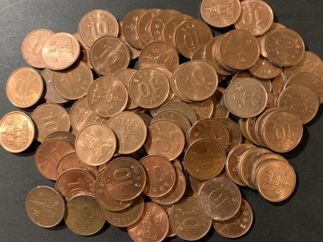 紫瑗钱币—微拍第123期  韩国 新版 10韩元 100枚一组 部分流通品 混年份