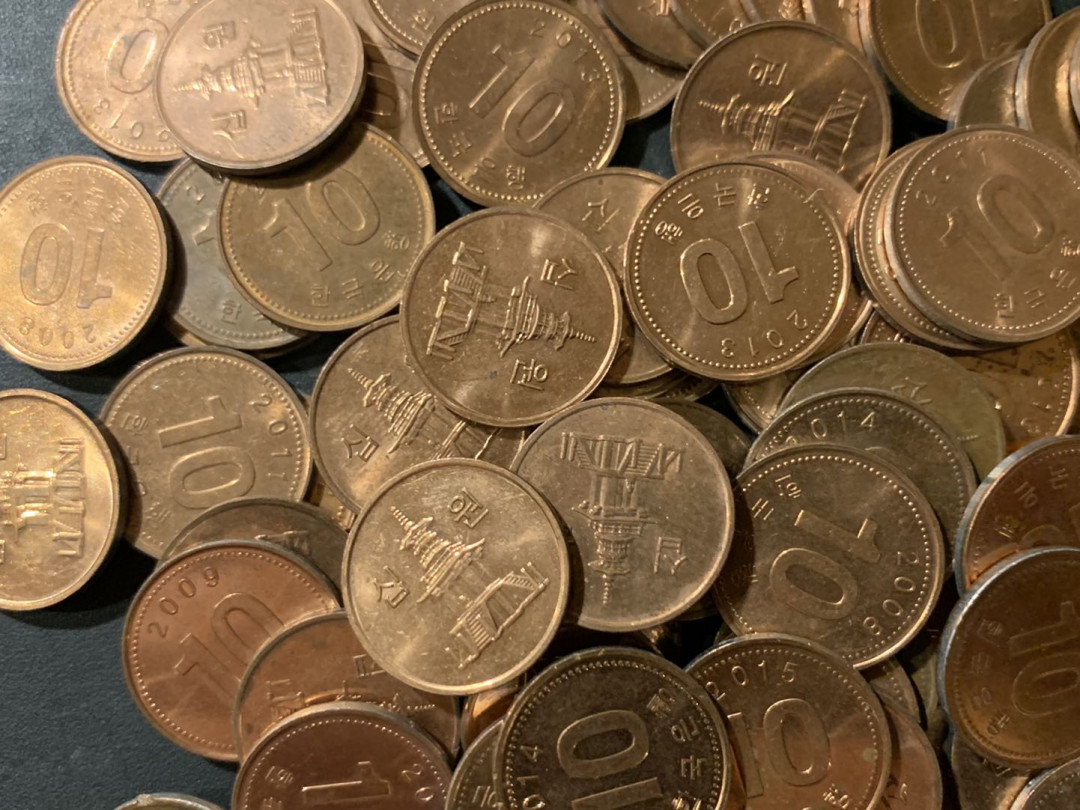 紫瑗钱币—微拍第123期  韩国 新版 10韩元 100枚一组 部分流通品 混年份