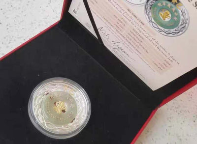 【随心拍&Getcoins】钱币拍卖第七十六期～ 老挝2013癸巳蛇年镶玉环镀金2盎司银币