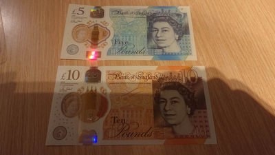 【囧羊收藏】精选微拍第六期~世界各国钱币场（陆续新增上架） 英国5镑+10镑塑料钞 首发AA冠 全新绝品 罕见