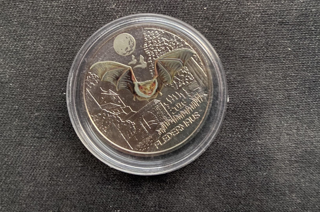 【币观天下】第130场钱币拍卖～ 【奥地利】夜光动物系列第一枚蝙蝠