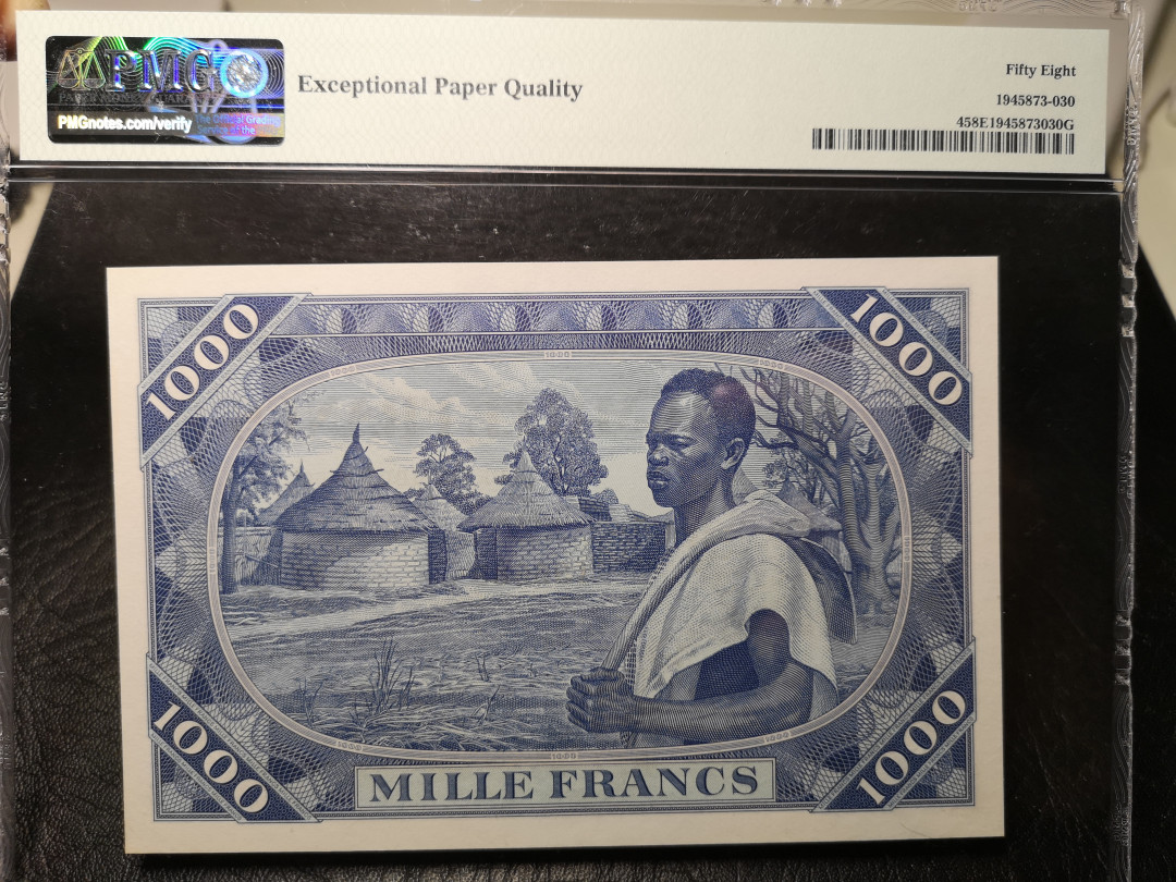《外钞收藏家》第九十二期 精品拍卖 马力1960年1000法郎 pmg58e
