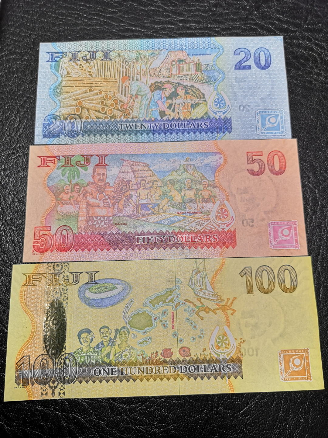 《外钞收藏家》第九十二期 精品拍卖 斐济2007年全同号1978号 六张 全新unc