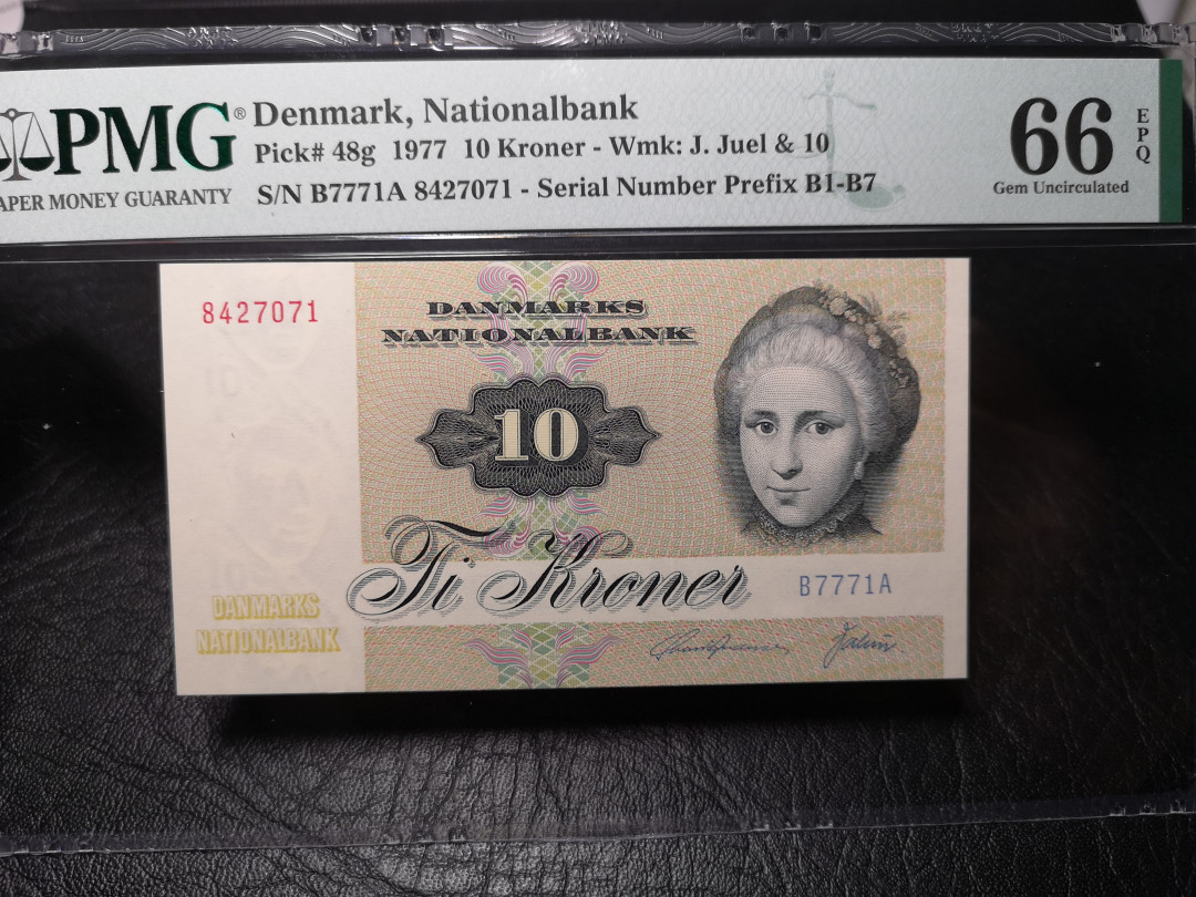 《外钞收藏家》第九十二期 精品拍卖 丹麦动物版1977年10克朗 pmg66