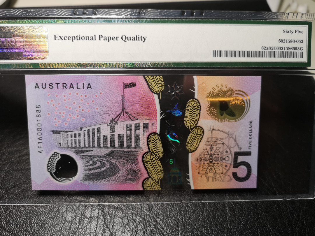 《外钞收藏家》第九十二期 精品拍卖 澳大利亚2016年5刀  pmg65  豹子号888