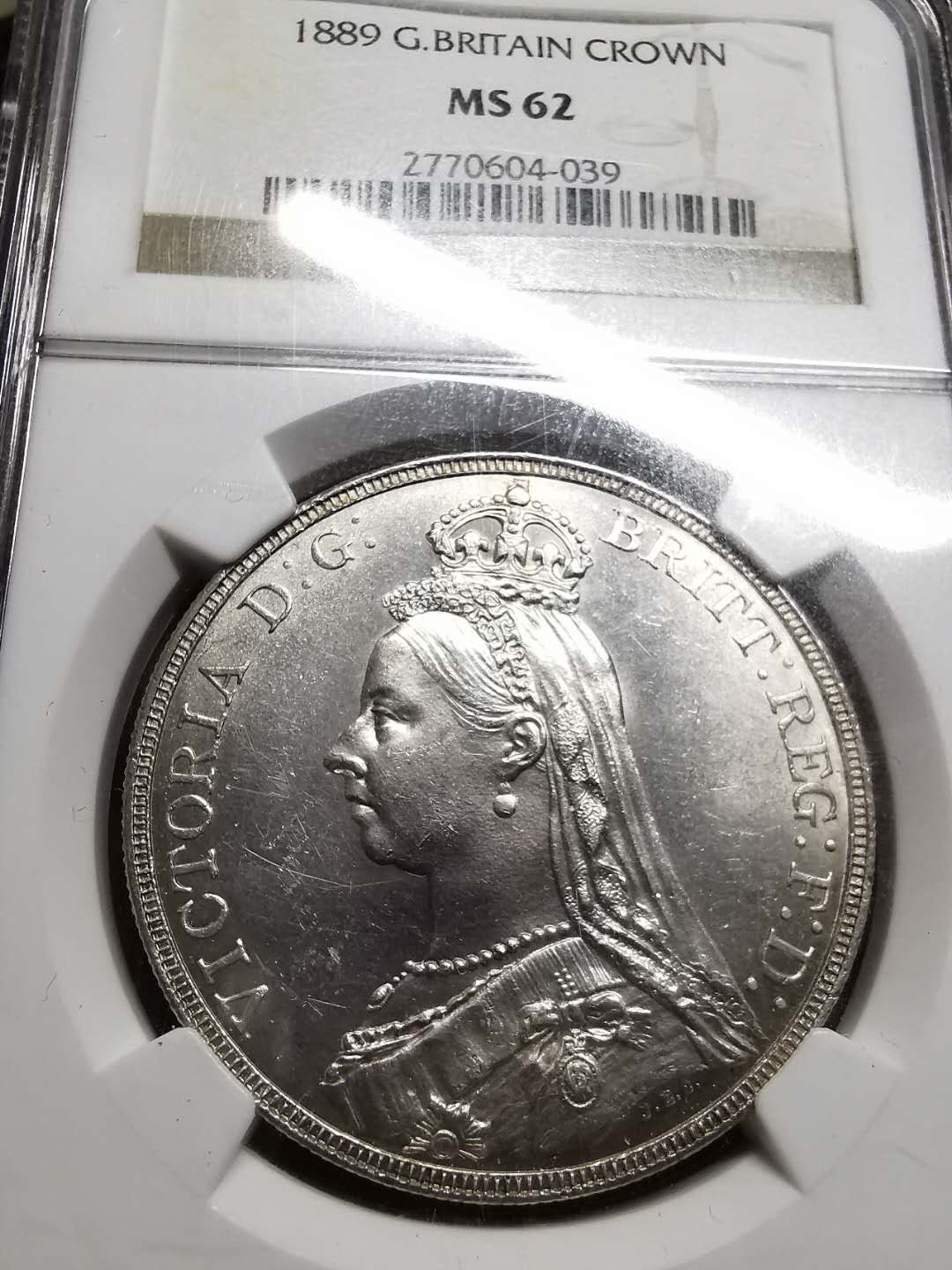 凡希社世界钱币微拍第一百四十二期 1889英国老维高冠马剑NGC-MS62原色银光！