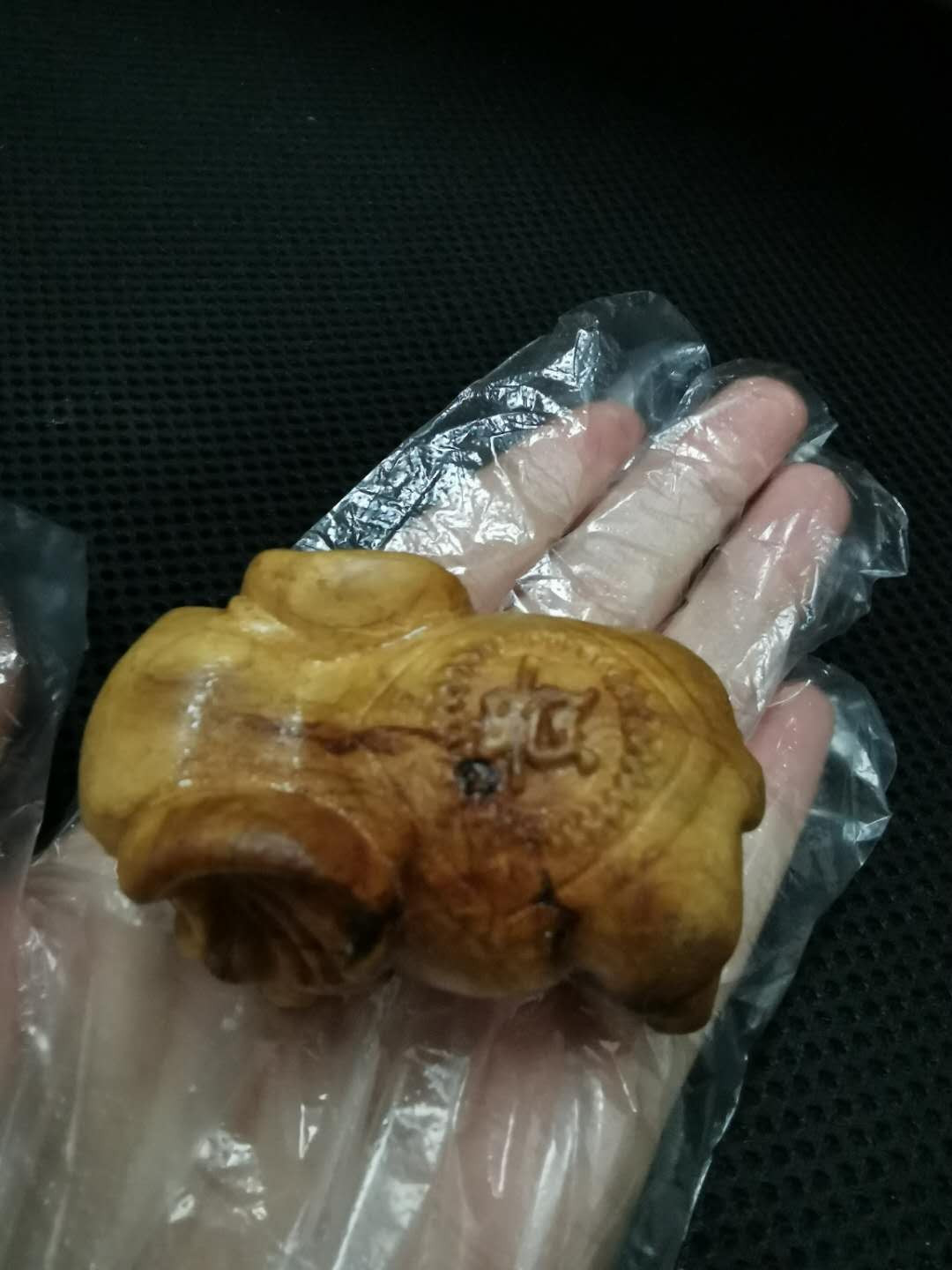 闽南收藏拍卖第1期 木雕小象一个黄亮物件自带木香