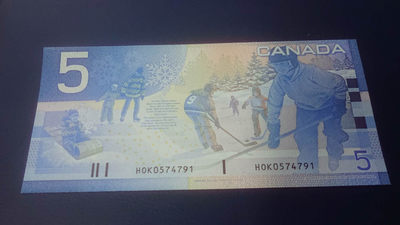 【囧羊收藏】精选微拍第八场 世界钱币共舞 2002年初版加拿大5元 旅版 无金属线（实际印制年份2005）