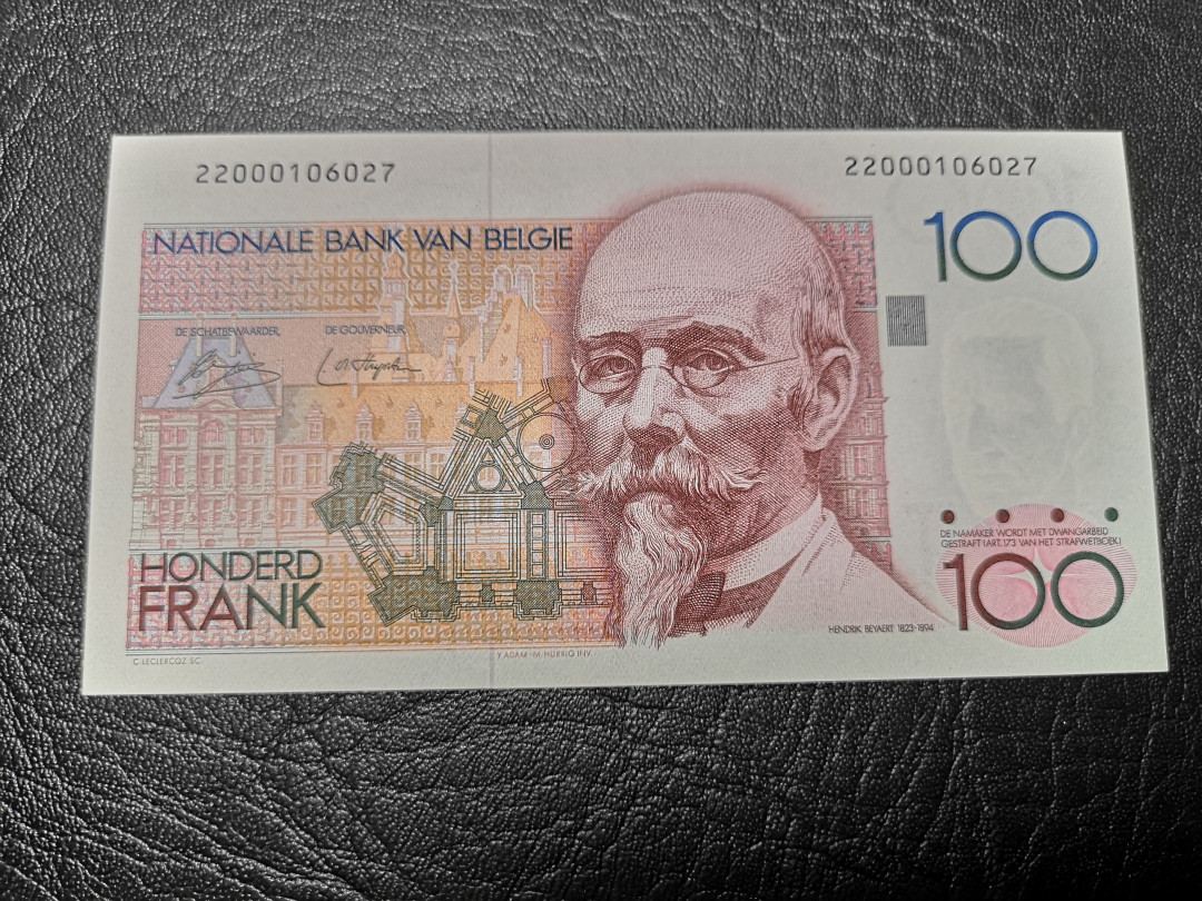 《外钞收藏家》第九十三期拍卖 比利时倒二版100法郎  全新UNC