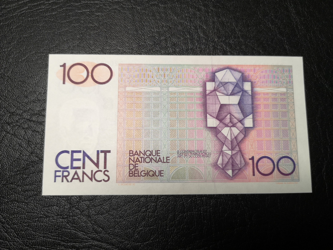 《外钞收藏家》第九十三期拍卖 比利时倒二版100法郎  全新UNC