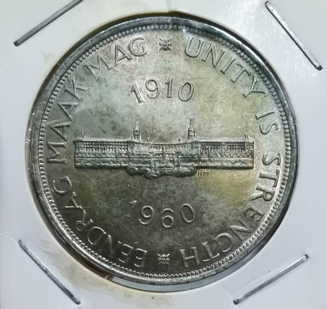 北京马甸外币专卖微拍第三十二期。银币专场，陆续上新，欢迎关注 1960年南非大银币，重28.28克，成色500，品相如图