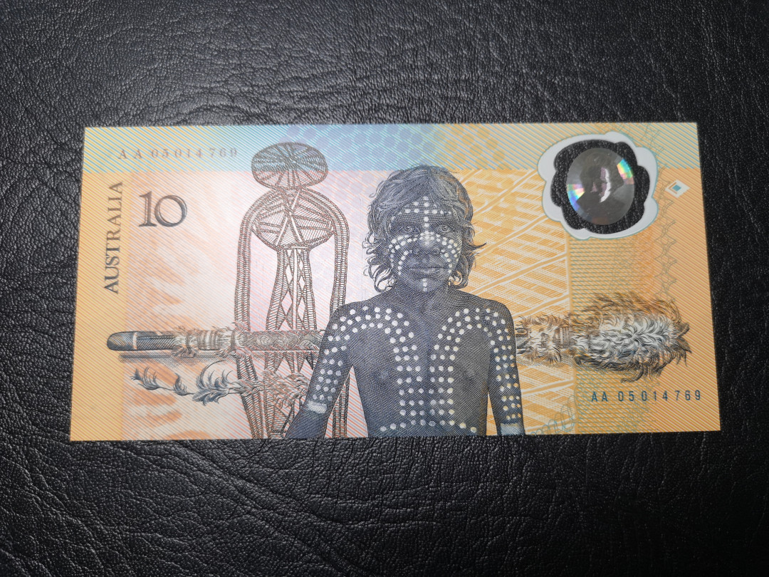 《外钞收藏家》第九十三期拍卖 澳大利亚10元塑料钞  AA冠 全新UNC