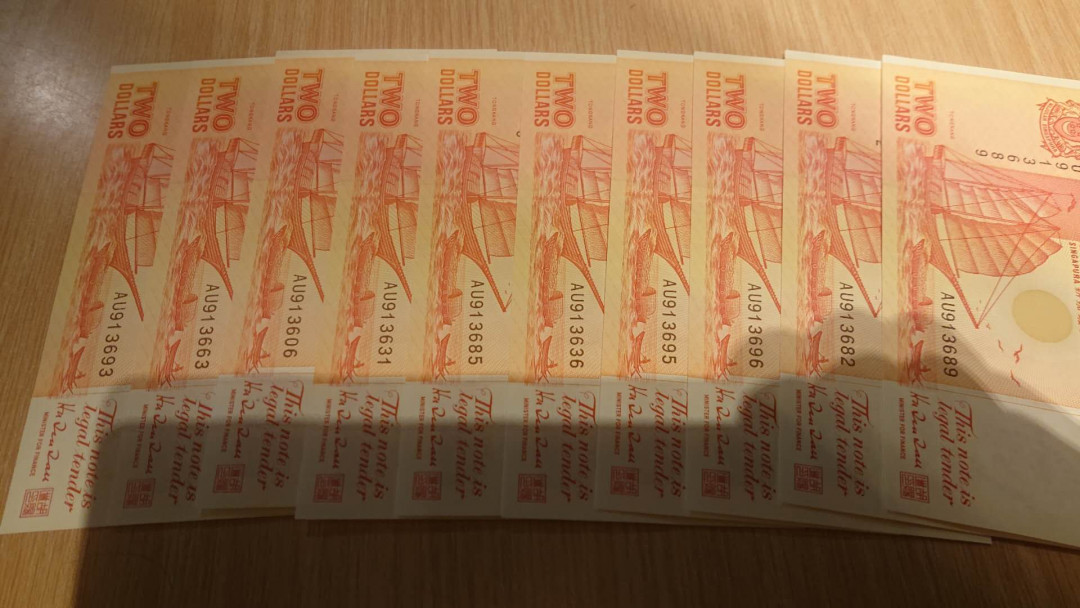 【囧羊收藏】精选微拍第八场 世界钱币共舞 新加坡船版2元 早期橙色版 十张全程无47号码为一件 全新绝品