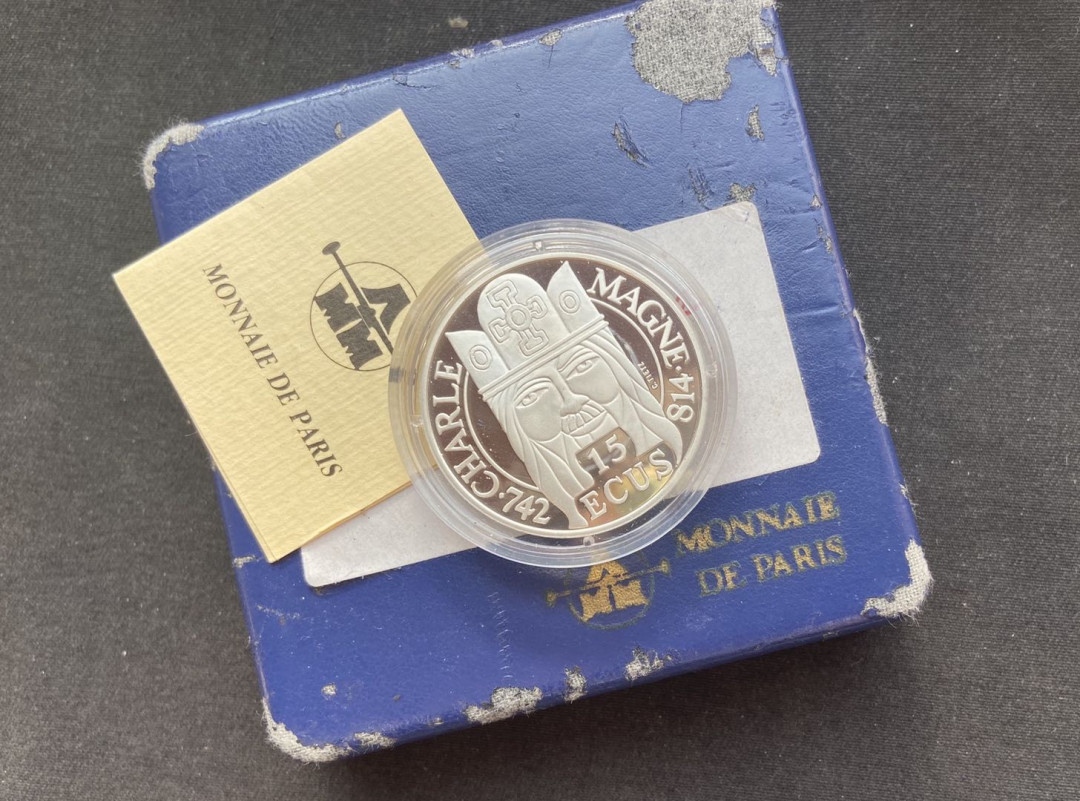 【币观天下】第131期钱币拍卖～ 【法国】1990年法国100法郎精制纪念银币--查理曼大帝千年纪念