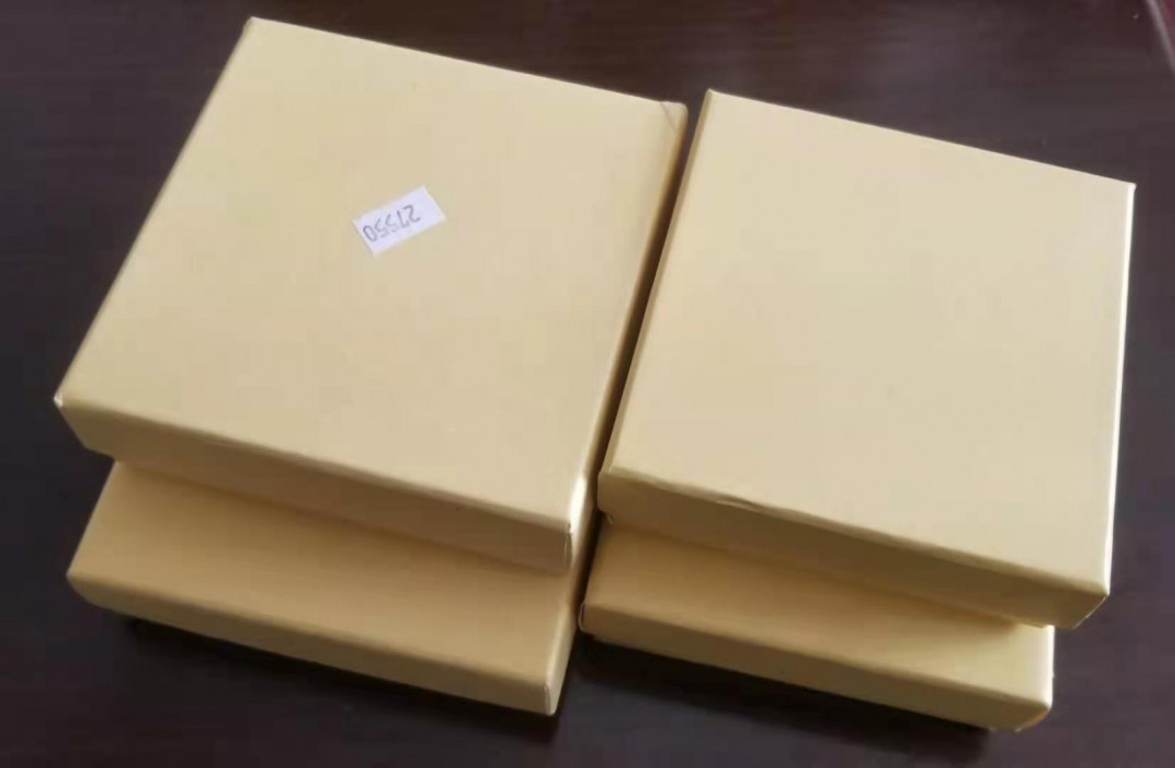 【币观天下】第131期钱币拍卖～ CIT原厂木盒4只，可放1盎司45毫米，2盎司55毫米外径钱币，全新。