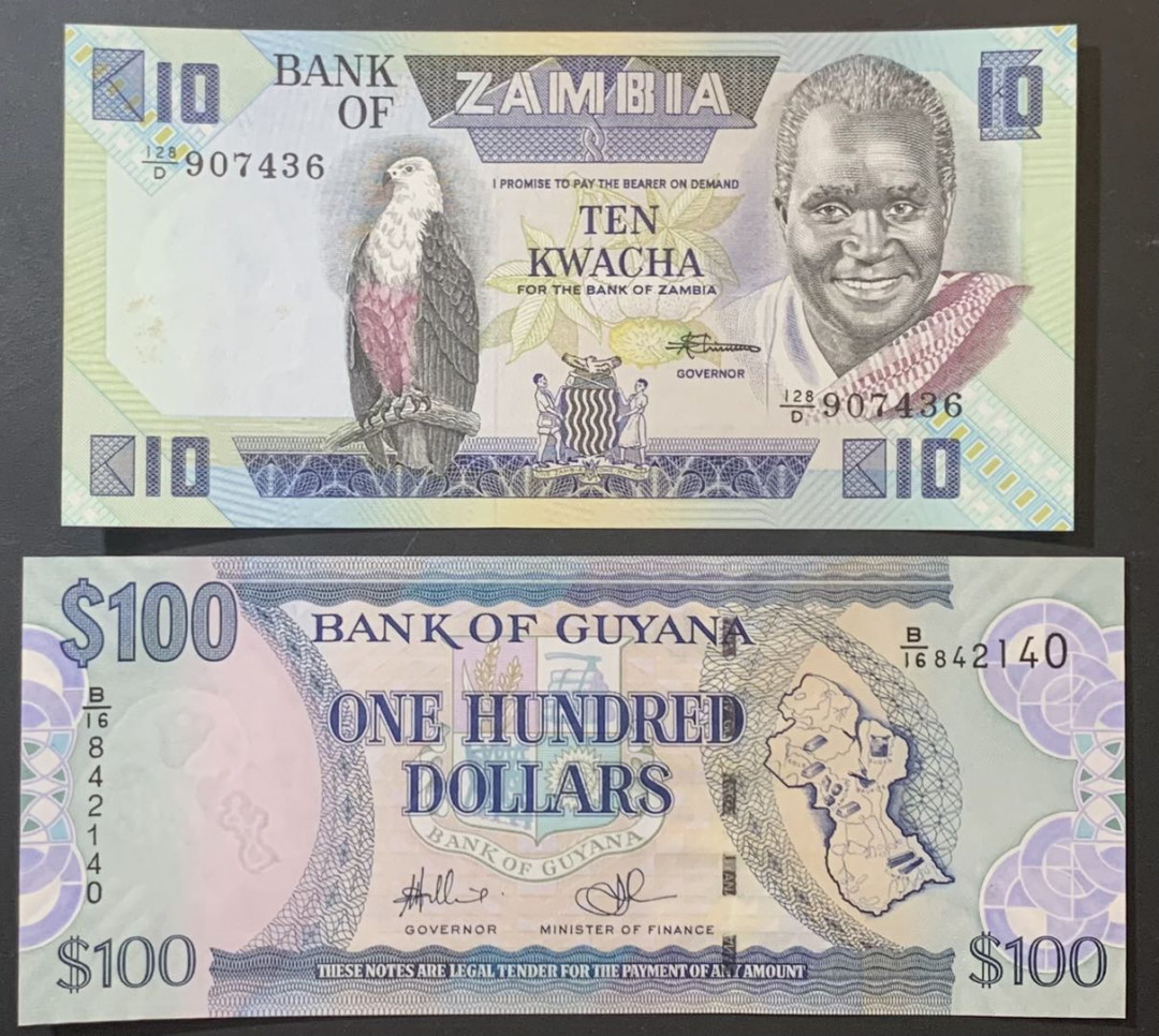 紫瑗钱币—微拍第122期—纸币场 赞比亚 1986-88年 10克瓦查 （P-26e）圭亚那 2006年 100元 （P-36）2枚一组 UNC