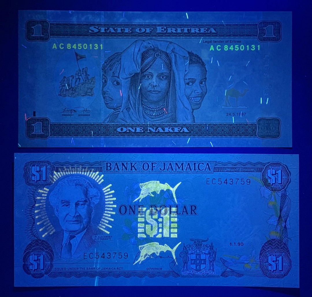 紫瑗钱币—微拍第122期—纸币场 厄立特里亚 1997年 1纳克法 （P-1）牙买加 1990年 1元 （P-68）2枚一组 UNC