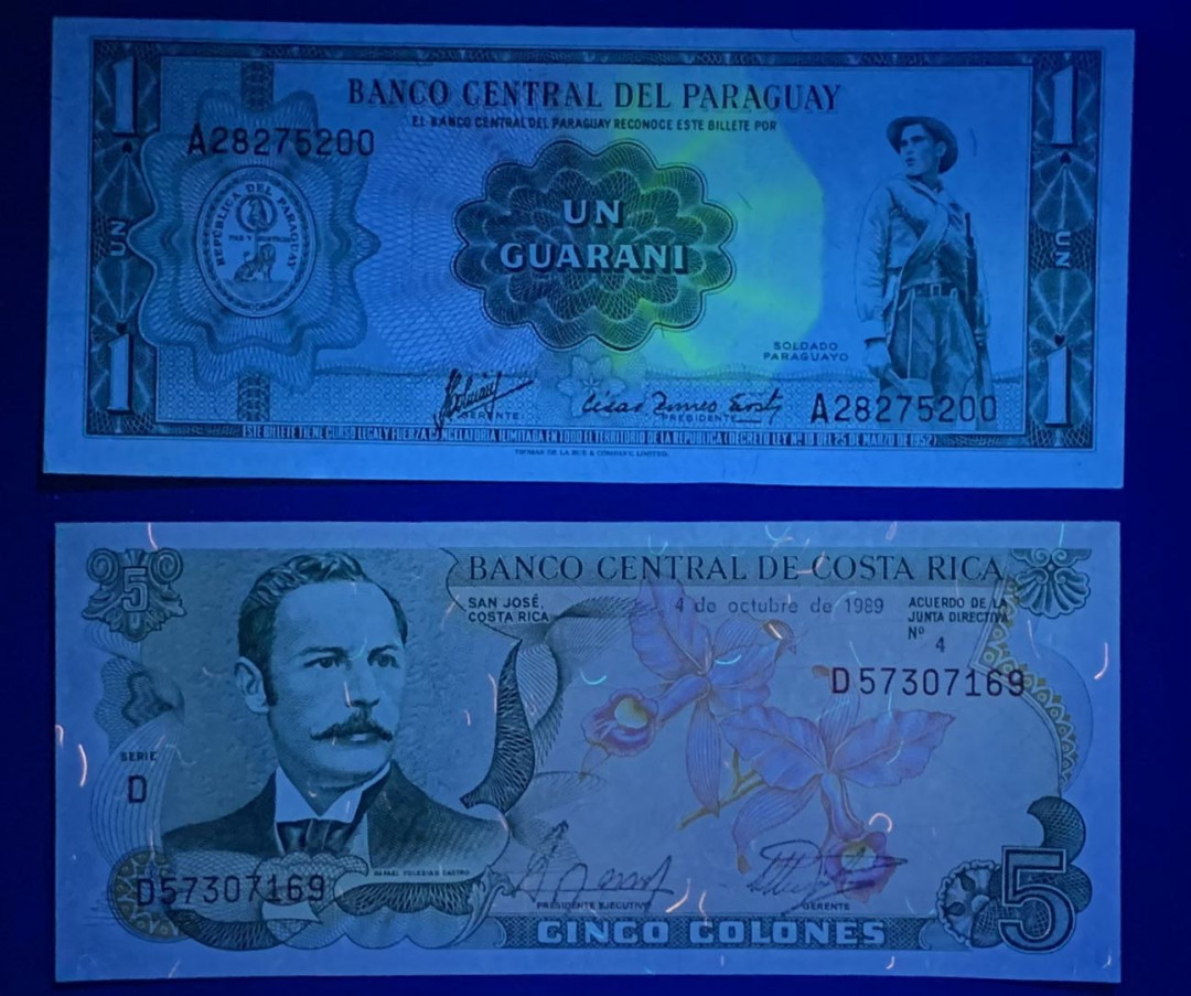 紫瑗钱币—微拍第122期—纸币场 巴拉圭 1952年 （P-193a）哥斯达黎加 1989年 5科朗 （P-236d）2枚一组 UNC
