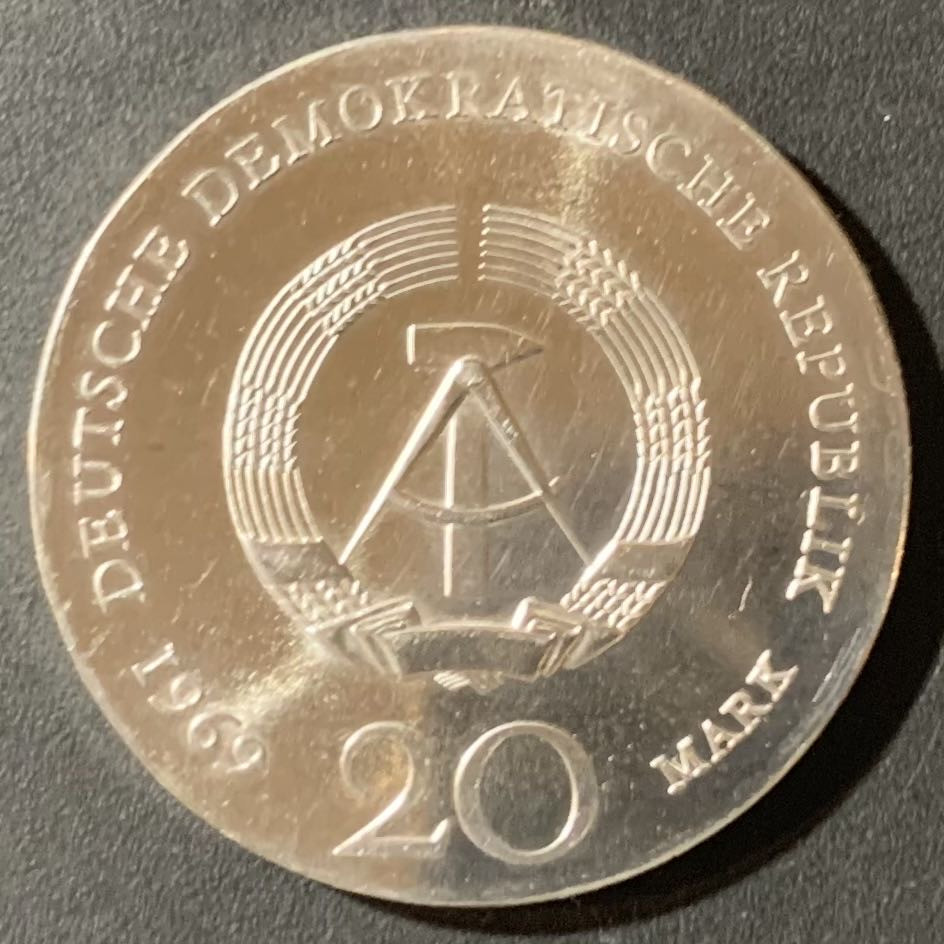 紫瑗钱币—微拍第123期  东德 1969年 约翰·沃尔夫冈·冯·歌德诞辰220周年 20马克 20.9克 0.625银