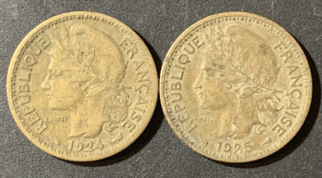 紫瑗钱币—微拍第123期  法属多哥 1924 1925年 1法郎 2枚一组